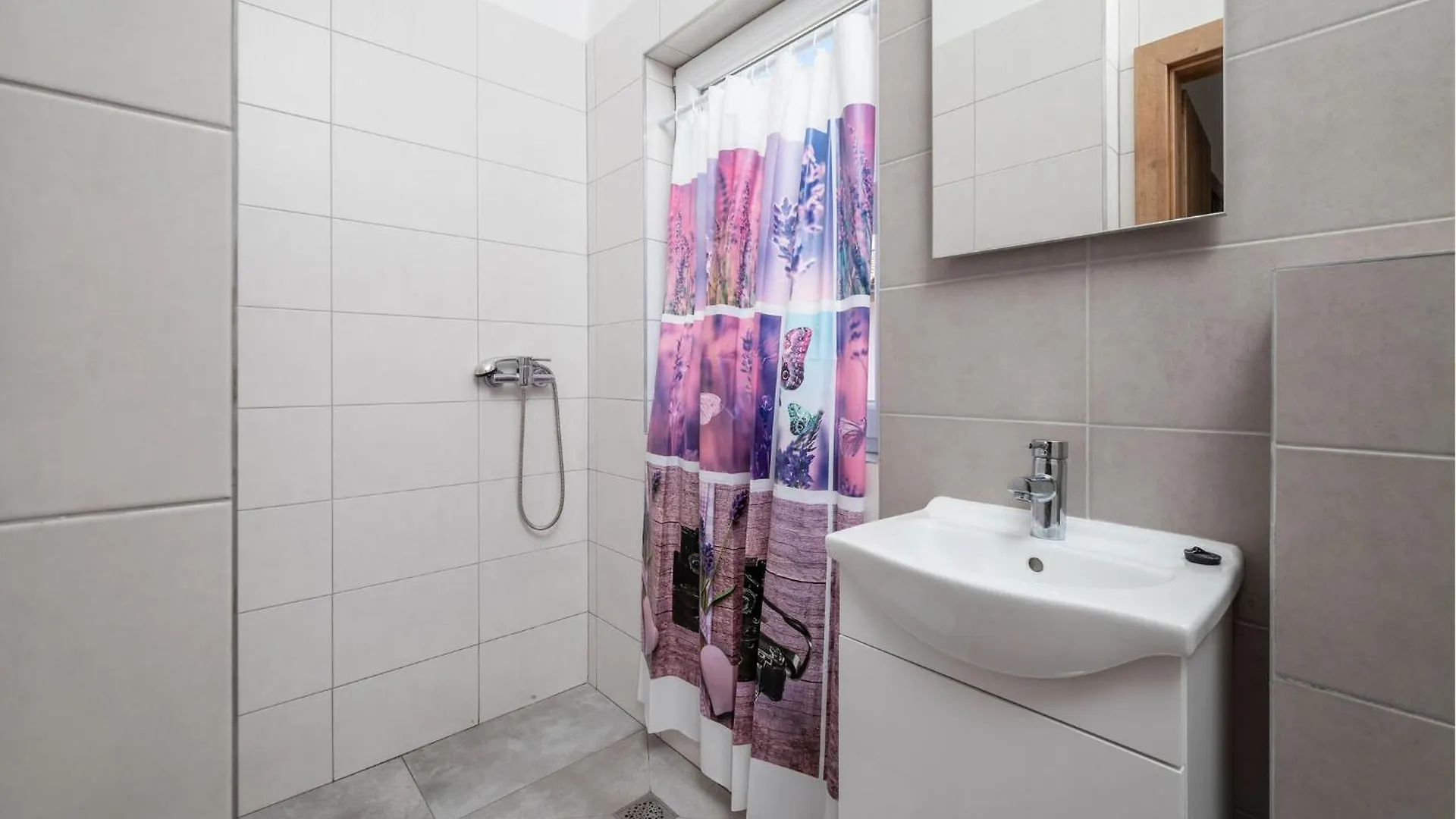 Beautiful Home In Medulin With Wifi